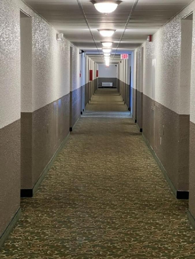 Posh Inn & Suites Wisconsin Rapids Exterior foto